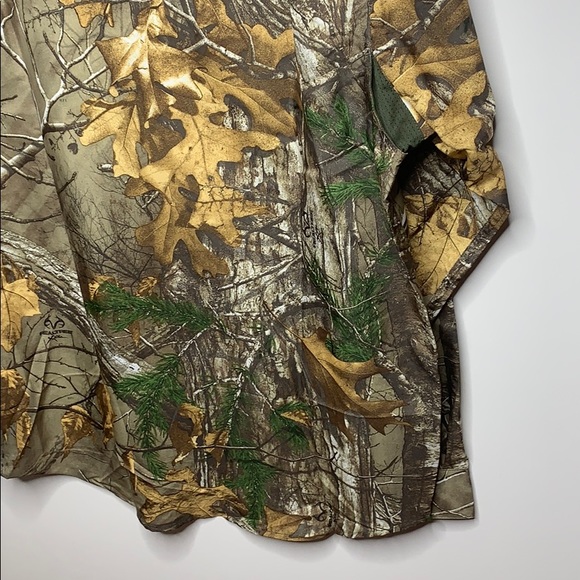 Under Armour medium Camo long sleeve B/U Medium - Picture 9 of 9